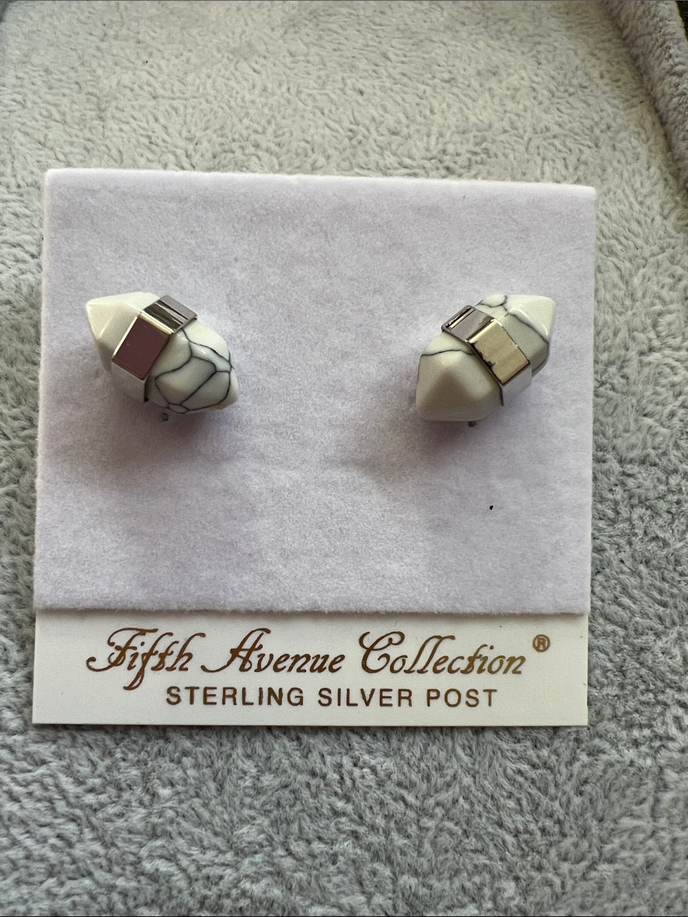 Genuine white Turquoise Geometric Stud Earrings